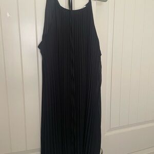 Elegant Black Pleated Dress